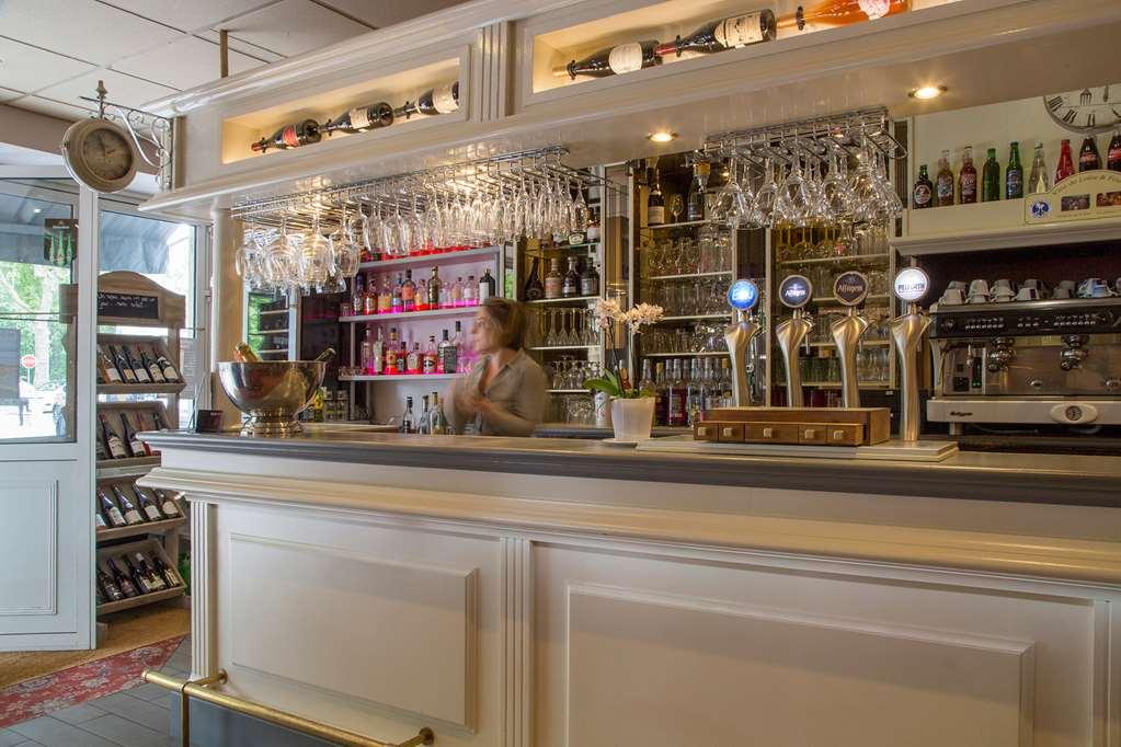 Brit Hotel Le Lion D'Or שינון מסעדה תמונה