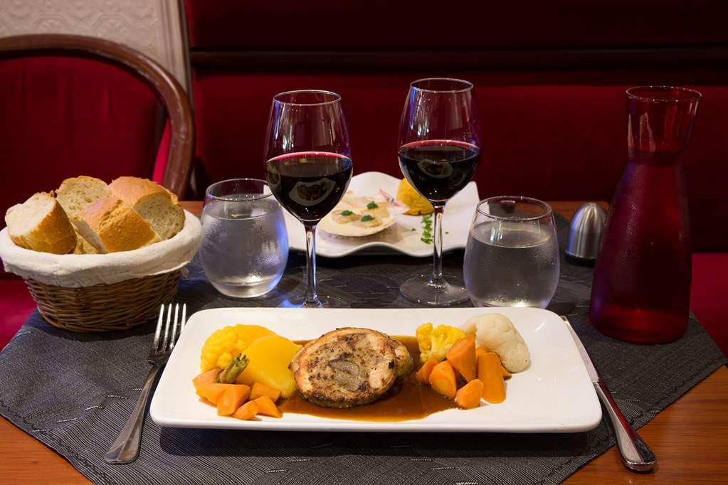 Brit Hotel Le Lion D'Or שינון מסעדה תמונה