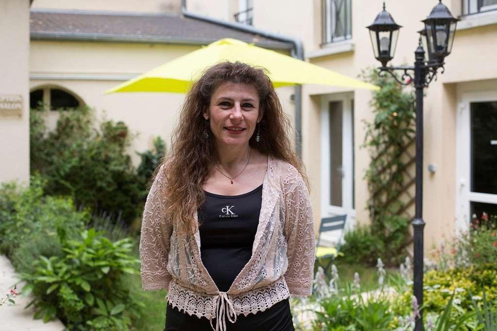 Brit Hotel Le Lion D'Or שינון מראה חיצוני תמונה