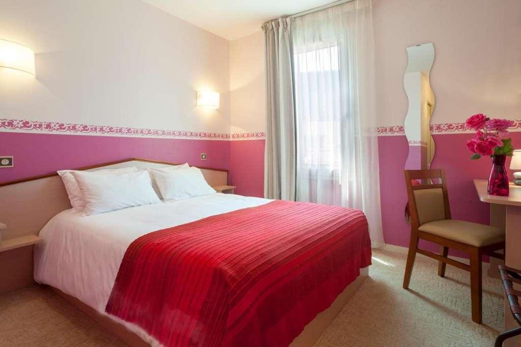 Brit Hotel Le Lion D'Or שינון חדר תמונה