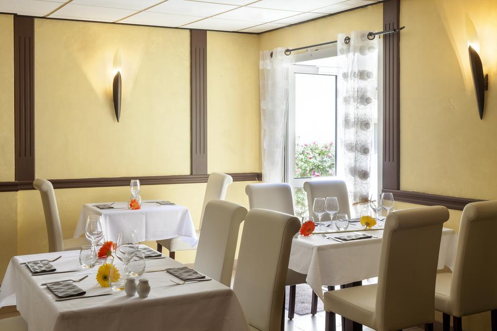 Brit Hotel Le Lion D'Or שינון מראה חיצוני תמונה